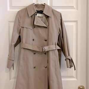 Raincoat with zip out lining